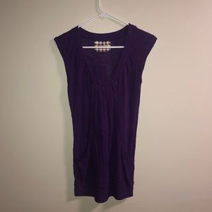 Purple kangaroo pouch scoop neck top